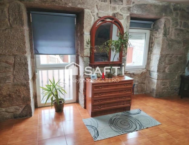 4 slaapkamer Villa te koop in Baiona - € 175.000 (Ref: 9291309)