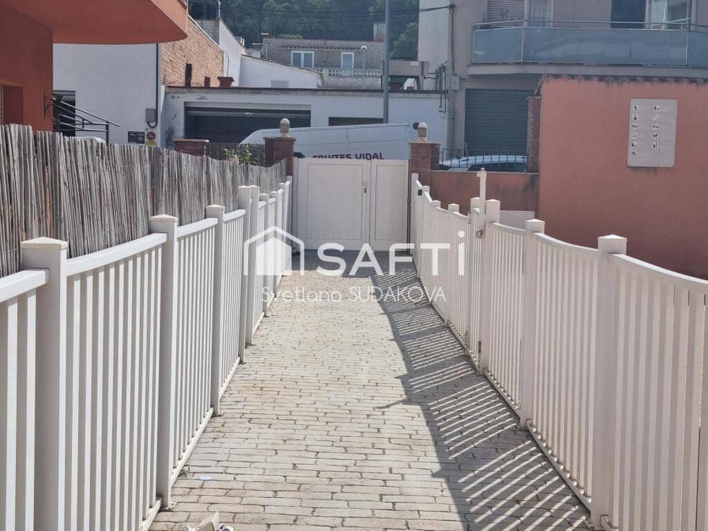 3 bedroom Flat for sale in Tossa de Mar with pool - € 348,000 (Ref: 9291310)