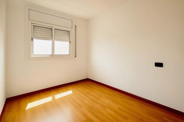 1 bedroom Apartment for sale in Blanes - € 108,000 (Ref: 9291312)