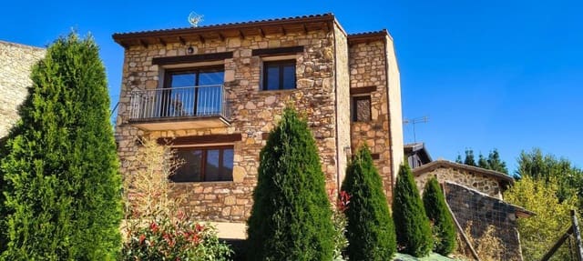 4 bedroom Villa for sale in Tamajón - € 280,000 (Ref: 9291313)