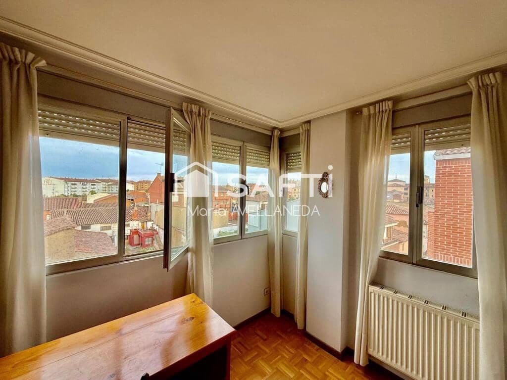 2 soverom Leilighet til salgs i Valencia de Don Juan med garasje - € 68 000 (Ref: 9294668)