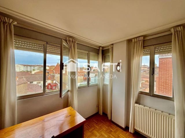 2 soverom Leilighet til salgs i Valencia de Don Juan med garasje - € 68 000 (Ref: 9294668)