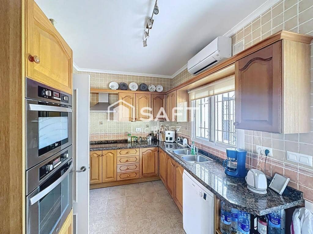 3 slaapkamer Villa te koop in Sagra met zwembad - € 420.000 (Ref: 9294670)