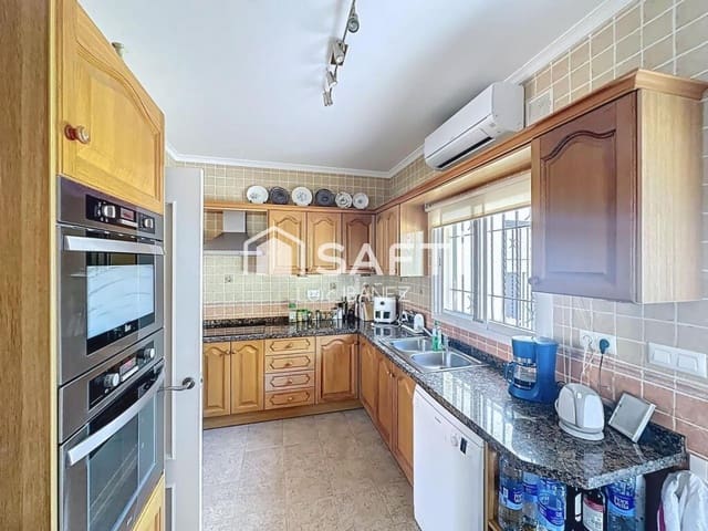 3 slaapkamer Villa te koop in Sagra met zwembad - € 420.000 (Ref: 9294670)