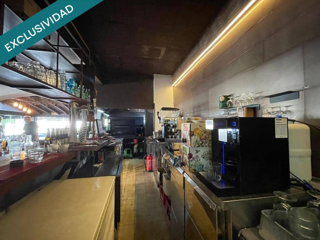 Commerciale in vendita in Calvia con garage - 260.000 € (Rif: 9297257)