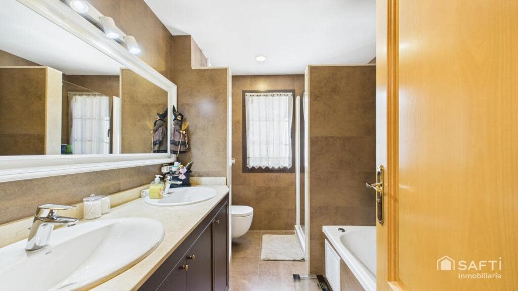 3 sypialnia Willa na sprzedaż w Puig de Ros z basenem - 979 000 € (Ref: 9297259)