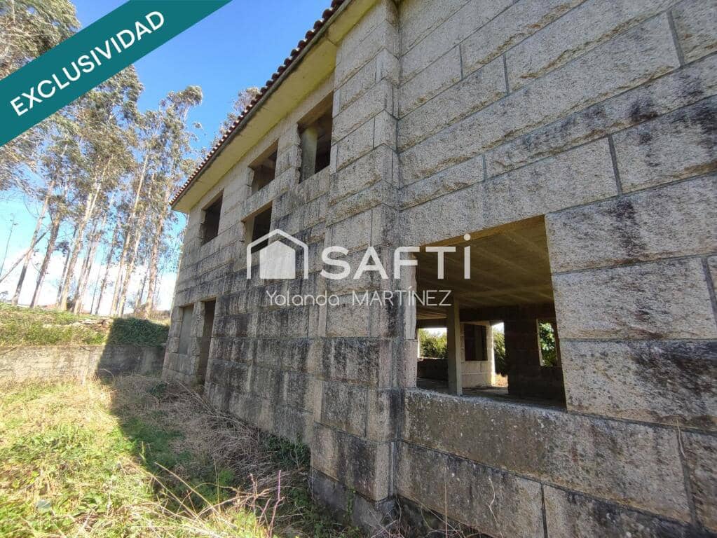 5 makuuhuone Huvila myytävänä paikassa Santa Comba - 105 000 € (Ref: 9297261)