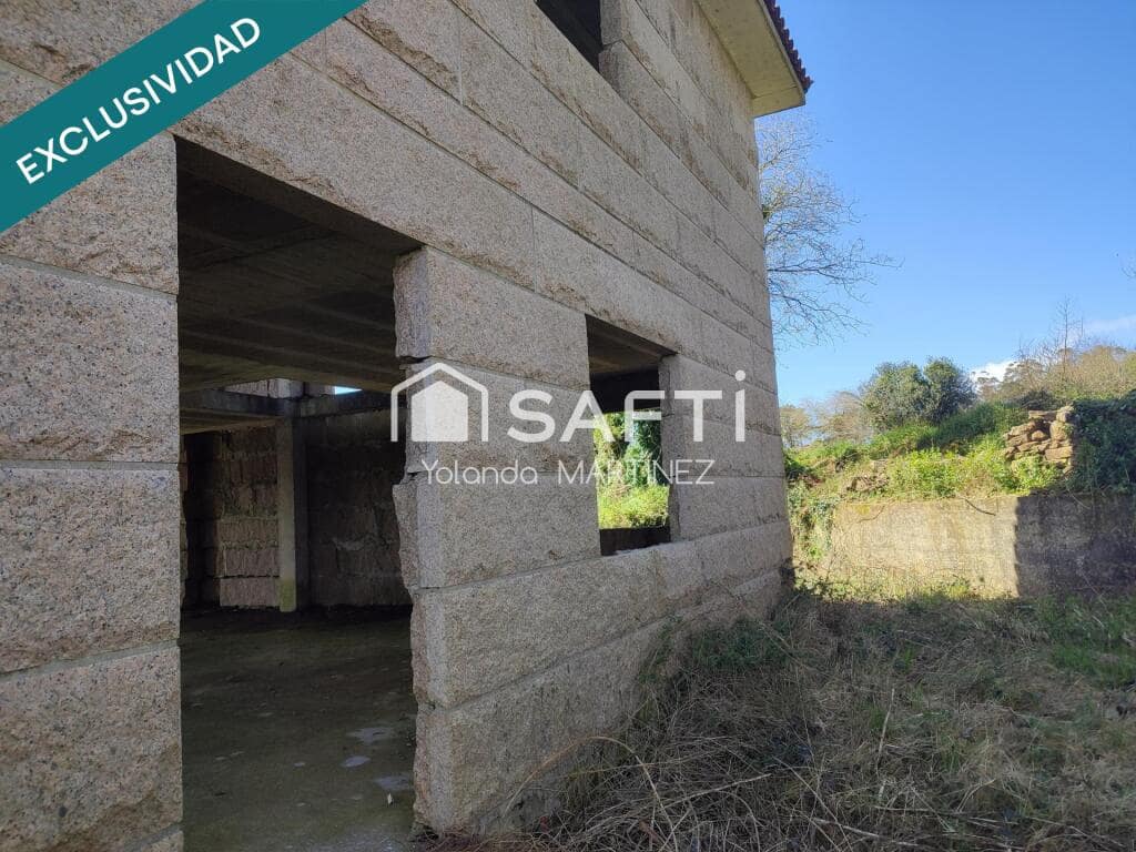 5 makuuhuone Huvila myytävänä paikassa Santa Comba - 105 000 € (Ref: 9297261)