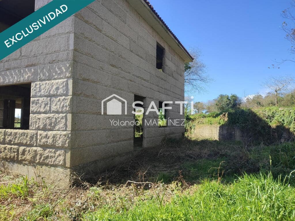 5 makuuhuone Huvila myytävänä paikassa Santa Comba - 105 000 € (Ref: 9297261)