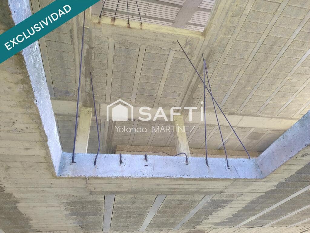 5 makuuhuone Huvila myytävänä paikassa Santa Comba - 105 000 € (Ref: 9297261)