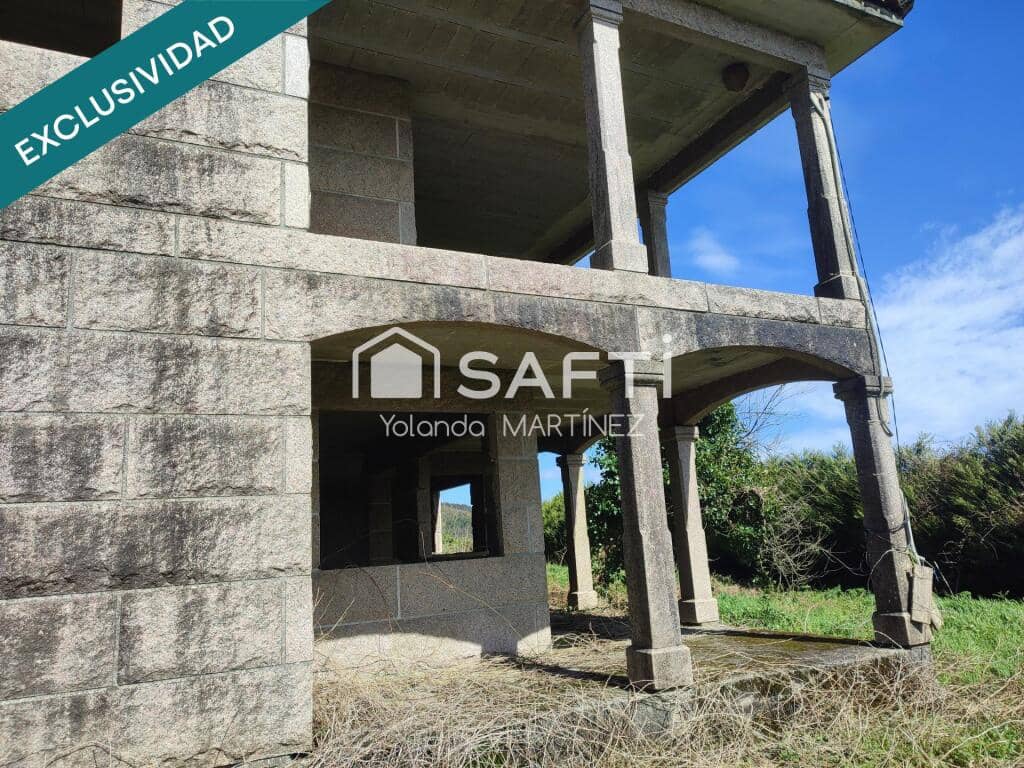 5 makuuhuone Huvila myytävänä paikassa Santa Comba - 105 000 € (Ref: 9297261)