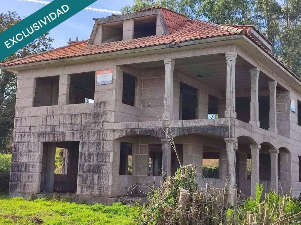 5 makuuhuone Huvila myytävänä paikassa Santa Comba - 105 000 € (Ref: 9297261)