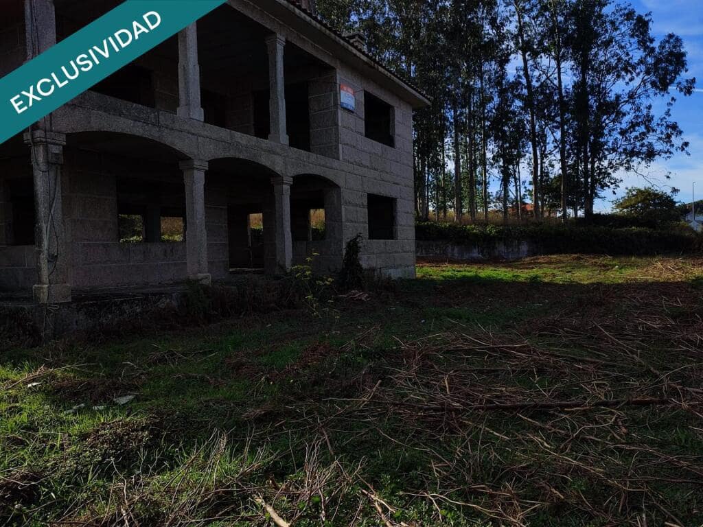 5 makuuhuone Huvila myytävänä paikassa Santa Comba - 105 000 € (Ref: 9297261)