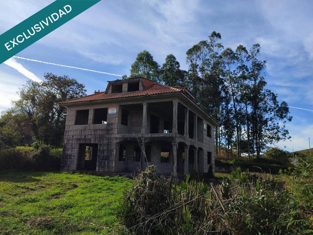 5 makuuhuone Huvila myytävänä paikassa Santa Comba - 105 000 € (Ref: 9297261)