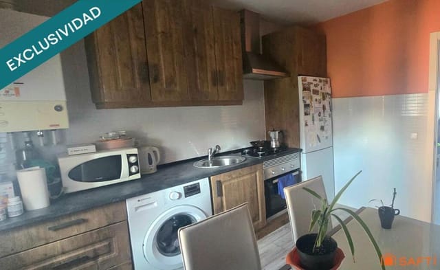 2 bedroom Apartment for sale in Palomeras Sureste, Madrid city - € 215,000 (Ref: 9297266)