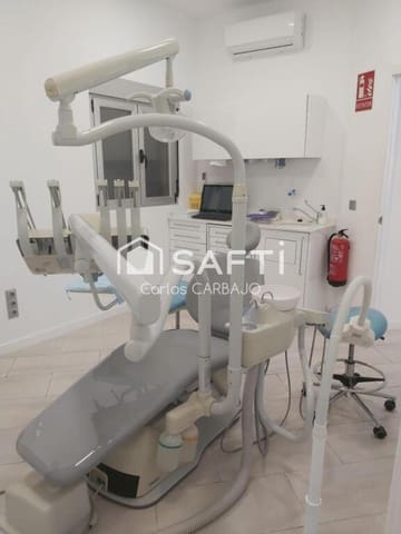 Kommersiell til salgs i Leon by - € 85 000 (Ref: 9297267)