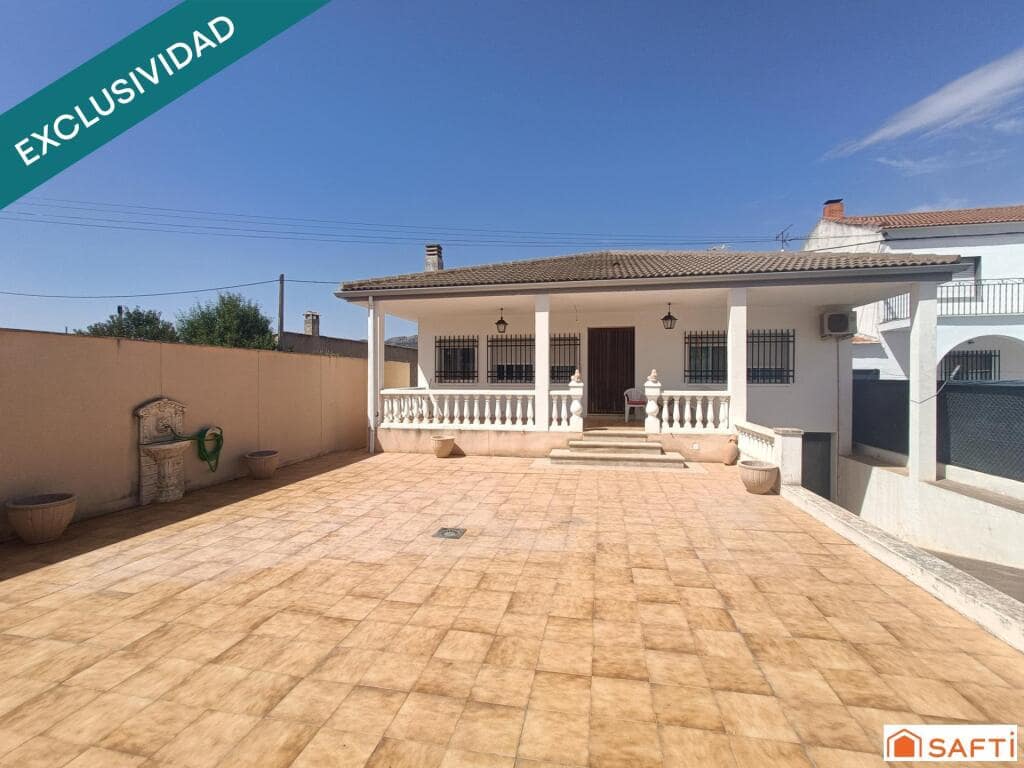 3 soverom Villa til salgs i Las Labores med garasje - € 142 000 (Ref: 9300936)