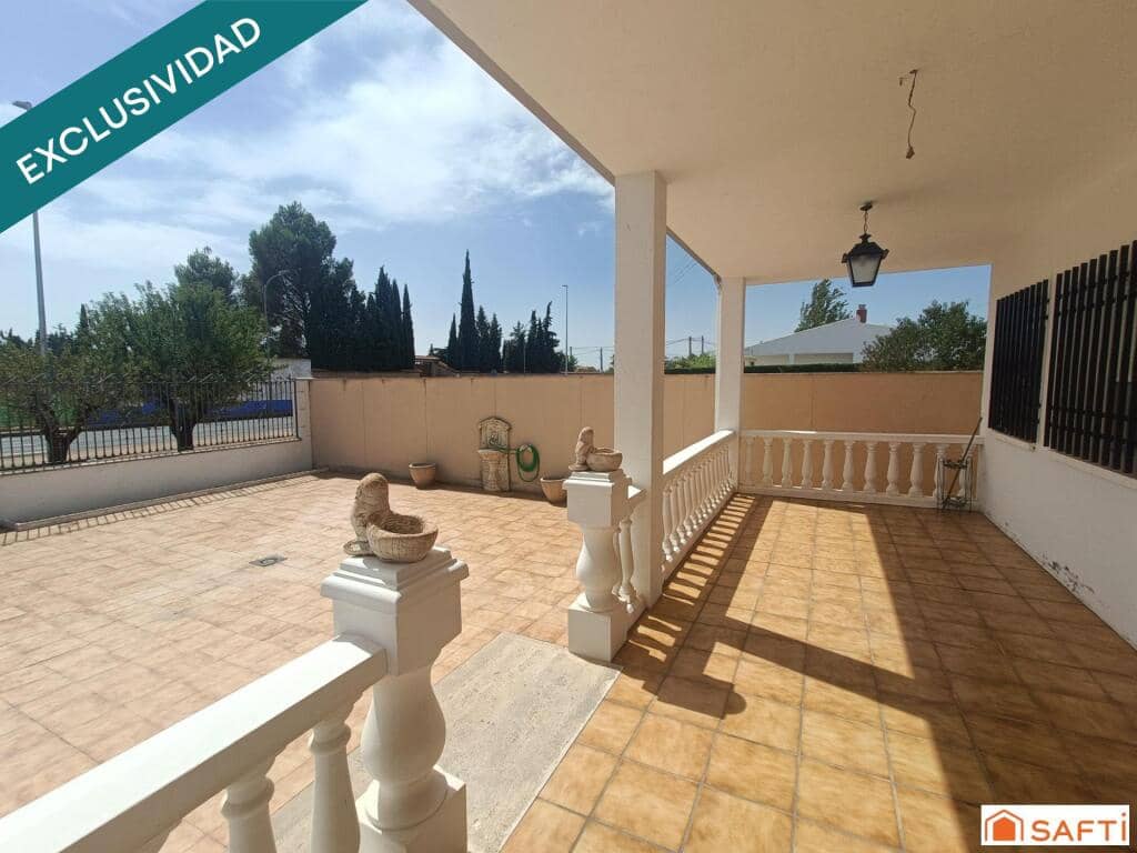 3 soverom Villa til salgs i Las Labores med garasje - € 142 000 (Ref: 9300936)