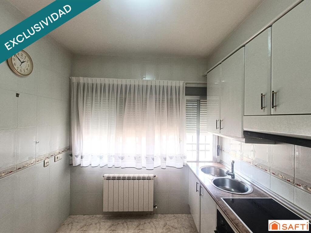 3 soverom Villa til salgs i Las Labores med garasje - € 142 000 (Ref: 9300936)