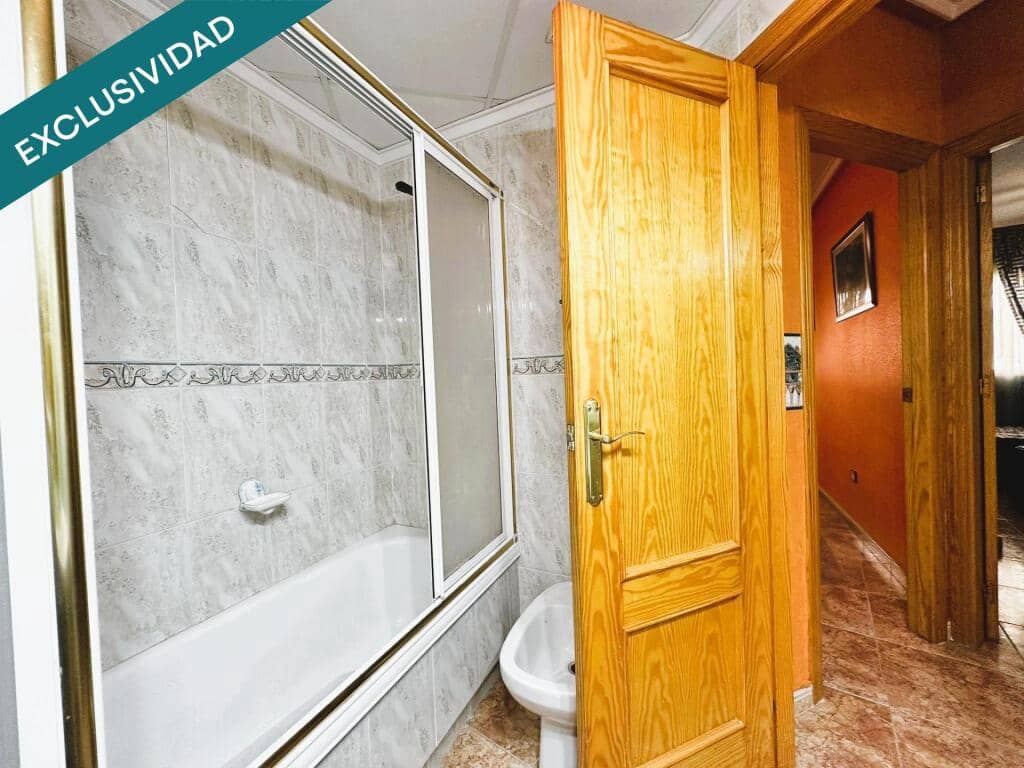 3 soverom Leilighet til salgs i Guardamar del Segura med garasje - € 239 900 (Ref: 9303355)