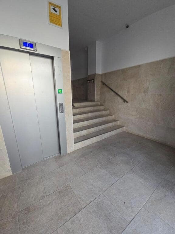 3 soveværelse Lejlighed til salg i San Fernando - € 180.000 (Ref: 9303356)