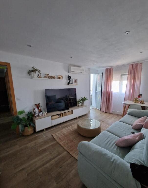 3 soveværelse Lejlighed til salg i San Fernando - € 180.000 (Ref: 9303356)