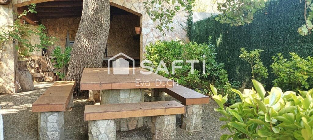 4 bedroom Villa for sale in Sils - € 315,000 (Ref: 9303358)