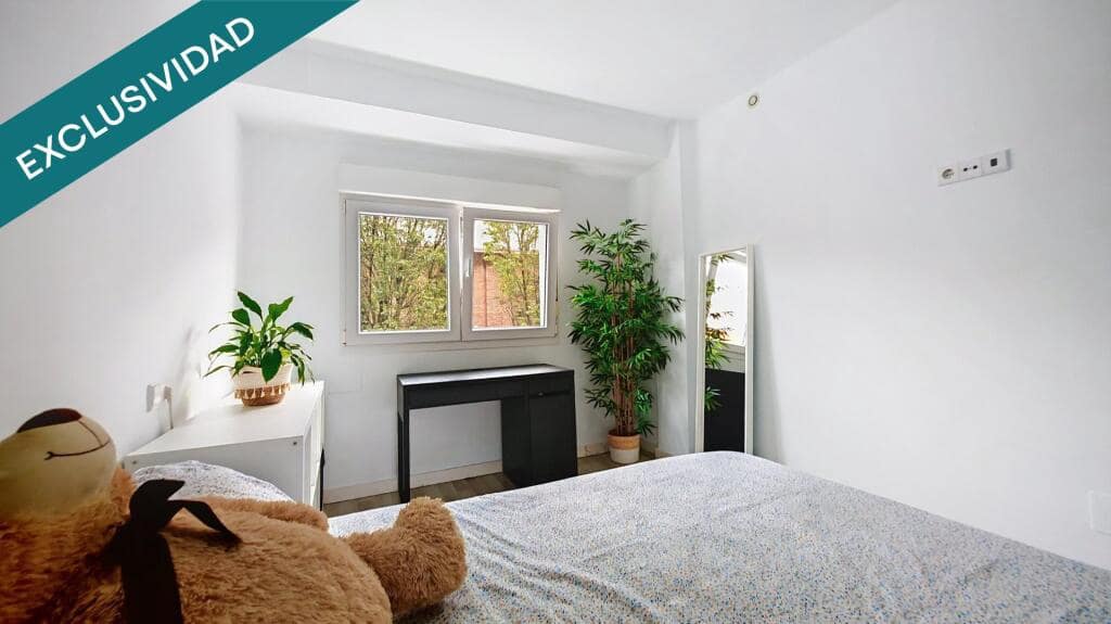 3 bedroom Apartment for sale in Gijon - € 219,000 (Ref: 9312679)