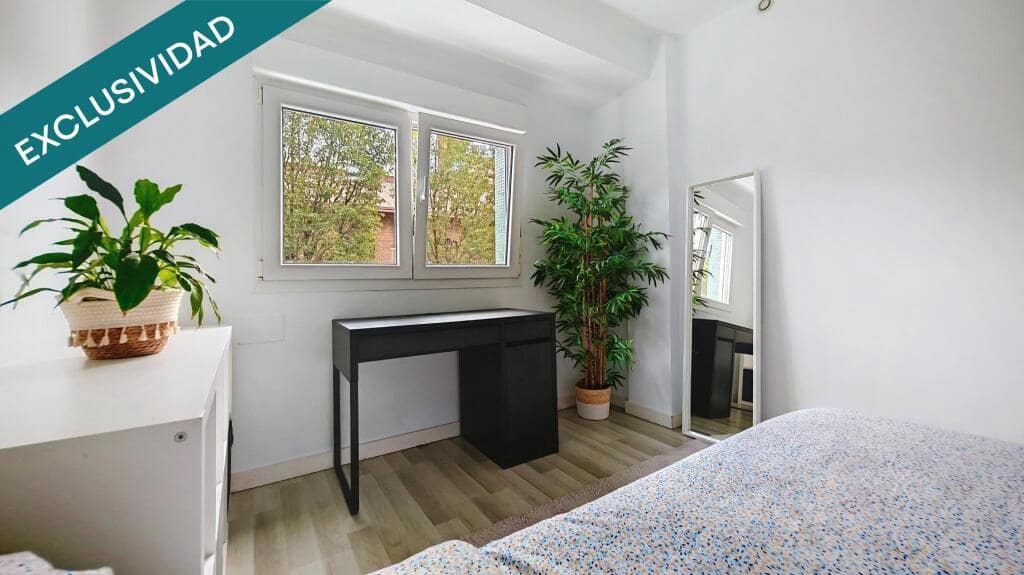 3 bedroom Apartment for sale in Gijon - € 219,000 (Ref: 9312679)