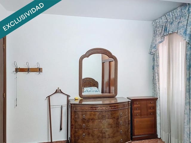 3 makuuhuone Huoneisto myytävänä paikassa Ciudad Real kaupunki - 174 900 € (Ref: 9312684)