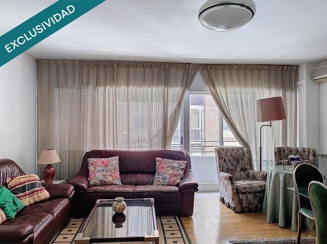 3 makuuhuone Huoneisto myytävänä paikassa Ciudad Real kaupunki - 174 900 € (Ref: 9312684)