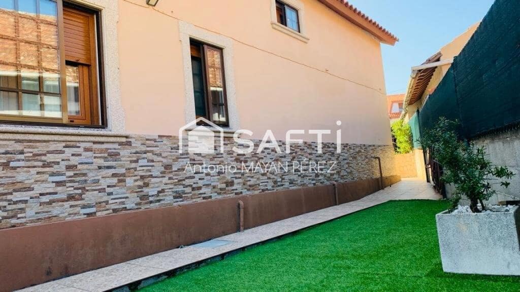 5 makuuhuone Huvila myytävänä paikassa Ribeira mukana 
autotalli - 269 000 € (Ref: 9312685)