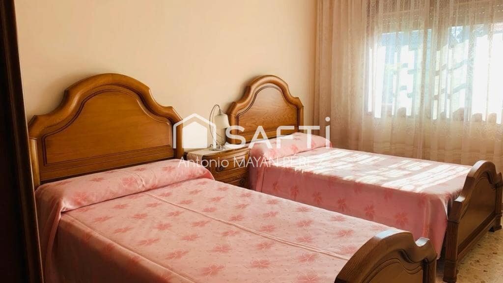 5 makuuhuone Huvila myytävänä paikassa Ribeira mukana 
autotalli - 269 000 € (Ref: 9312685)