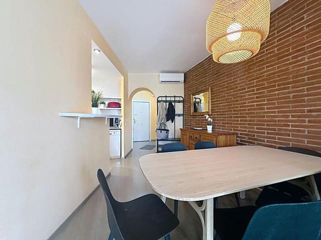 2 soveværelse Lejlighed til salg i El Raval, Barcelona by - € 370.000 (Ref: 9317736)
