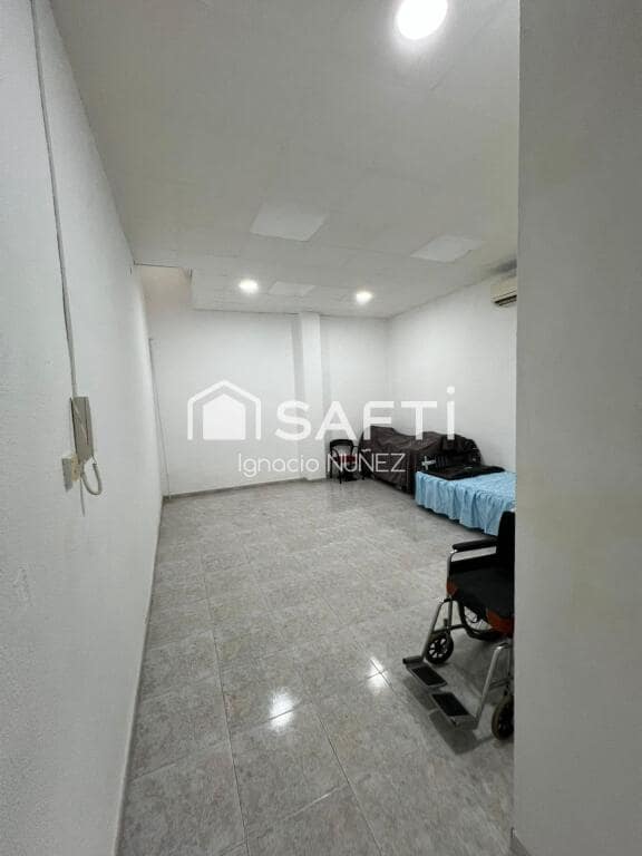 Erhverv til salg i Blanes - € 94.000 (Ref: 9317740)