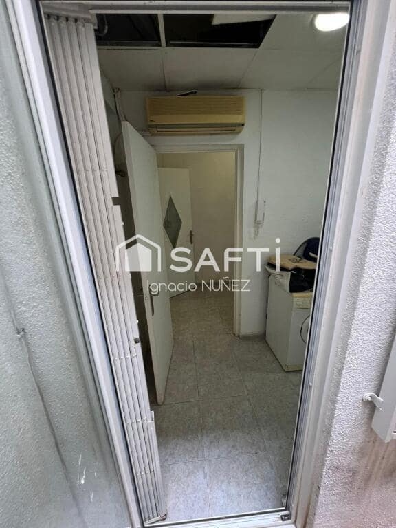 Erhverv til salg i Blanes - € 94.000 (Ref: 9317740)