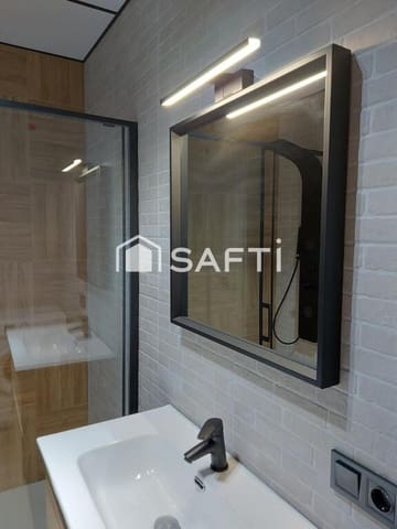 1 soverom Leilighet til salgs i Palacio Congresos, Urbadiez, Entrepuentes, Jardines del Eden, Sevilla by med svømmebasseng - € 195 000 (Ref: 9321738)