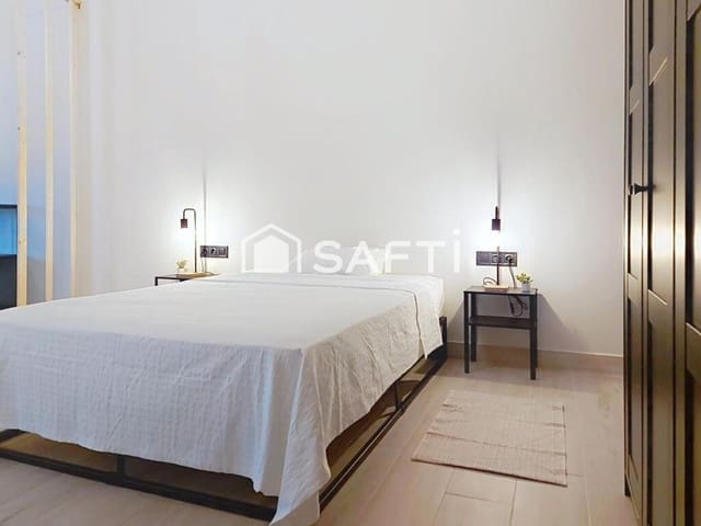 1 soverom Leilighet til salgs i Palacio Congresos, Urbadiez, Entrepuentes, Jardines del Eden, Sevilla by med svømmebasseng - € 195 000 (Ref: 9321738)