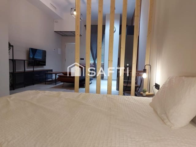 1 soverom Leilighet til salgs i Palacio Congresos, Urbadiez, Entrepuentes, Jardines del Eden, Sevilla by med svømmebasseng - € 195 000 (Ref: 9321738)