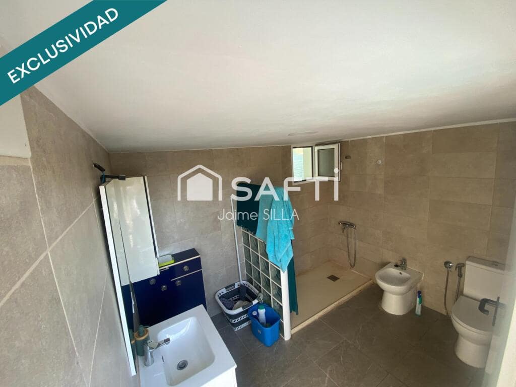 4 makuuhuone Huvila myytävänä paikassa Torrent mukana uima-altaan 
autotalli - 800 000 € (Ref: 9321739)