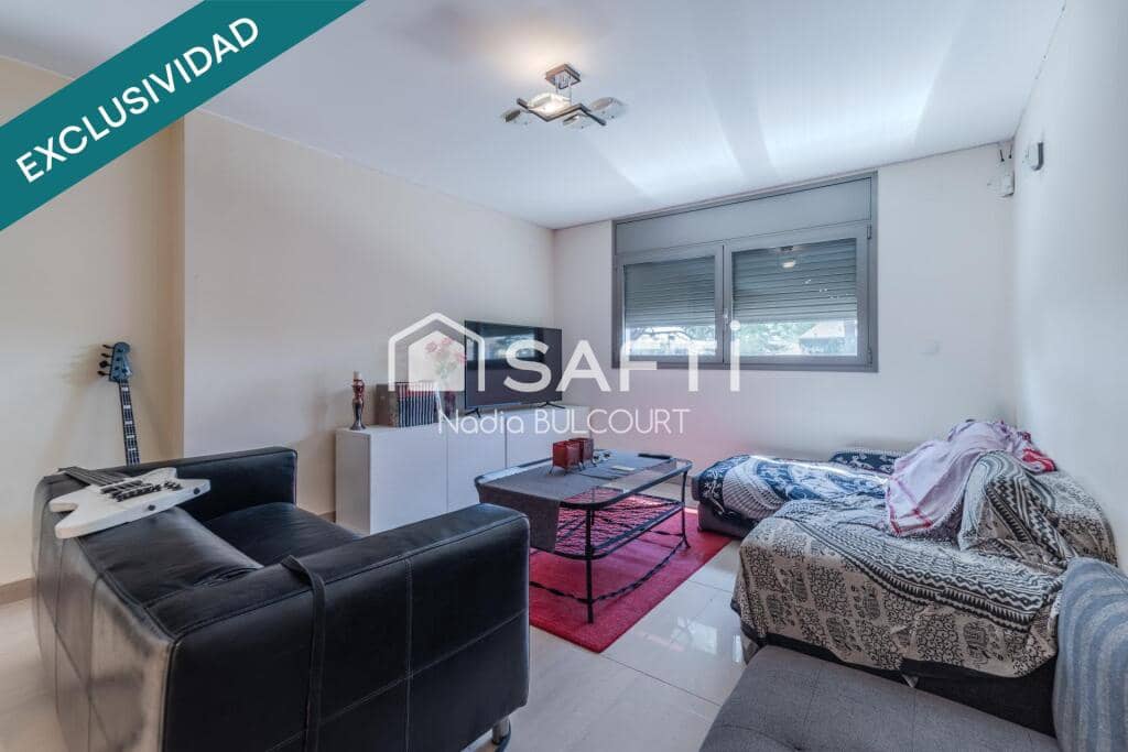 5 sypialnia Willa na sprzedaż w Collbato z basenem garażem - 1 165 000 € (Ref: 9326303)