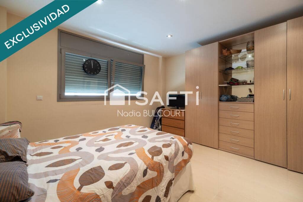 5 sypialnia Willa na sprzedaż w Collbato z basenem garażem - 1 165 000 € (Ref: 9326303)