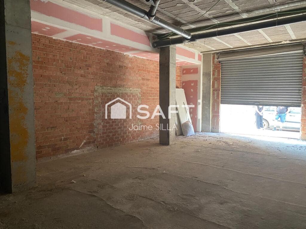 Local Commercial à vendre à Torrent - 110 000 € (Ref: 9326314)