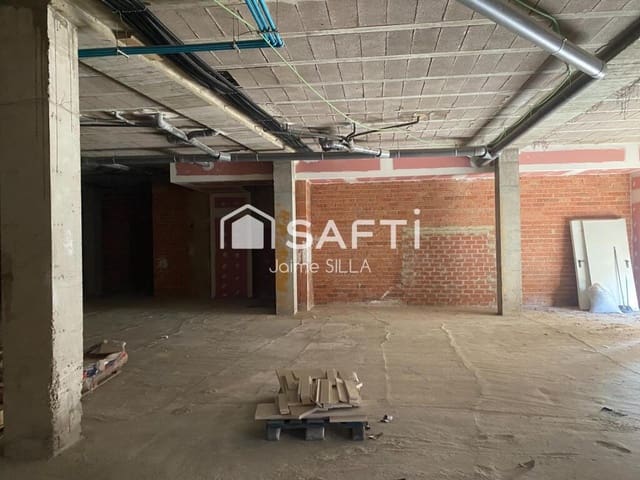 Commercial for sale in Torrent - € 110,000 (Ref: 9326314)