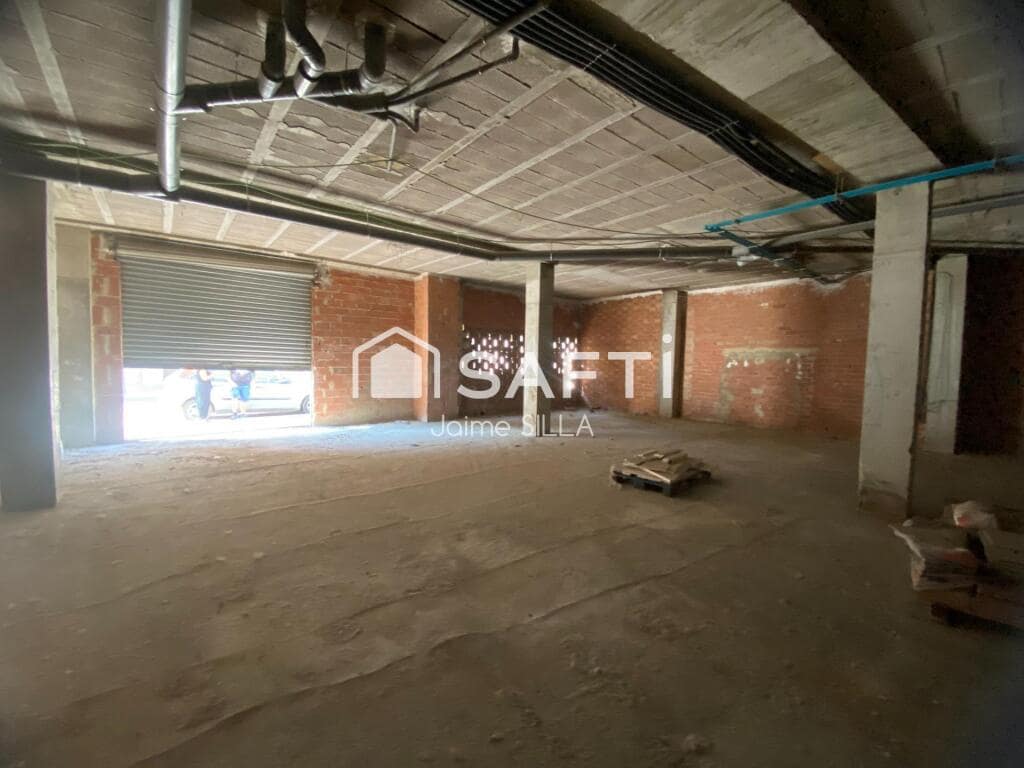 Local Commercial à vendre à Torrent - 110 000 € (Ref: 9326314)