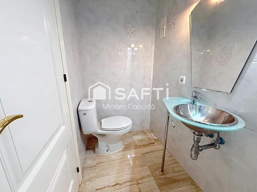 4 chambre Villa/Maison Mitoyenne à vendre à Calafell avec garage - 331 610 € (Ref: 9326316)