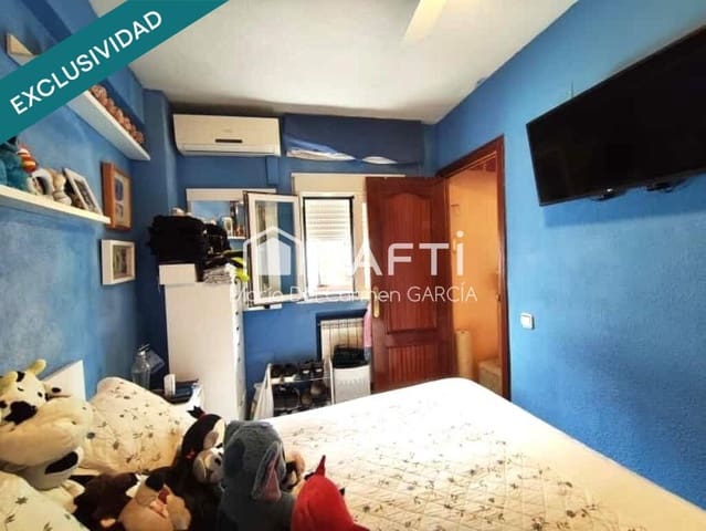 3 bedroom Apartment for sale in Casco Histórico de Vallecas, Madrid city - € 239,000 (Ref: 9326318)