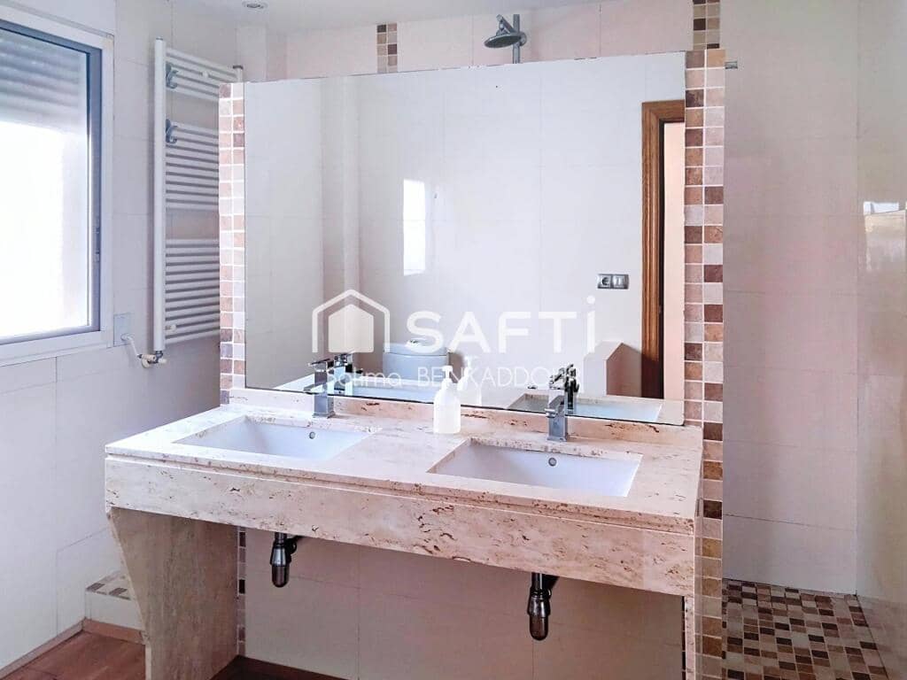 4 bedroom Villa for sale in Pucol with pool garage - € 550,000 (Ref: 9326321)