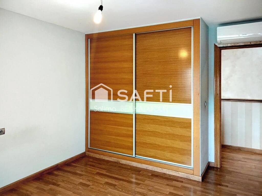 4 bedroom Villa for sale in Pucol with pool garage - € 550,000 (Ref: 9326321)