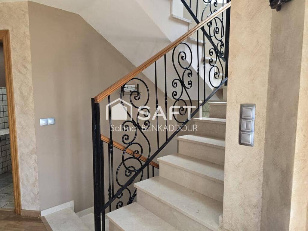 4 bedroom Villa for sale in Pucol with pool garage - € 550,000 (Ref: 9326321)